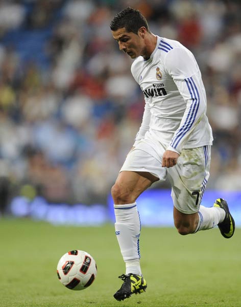 公牛试图通 公牛试图通