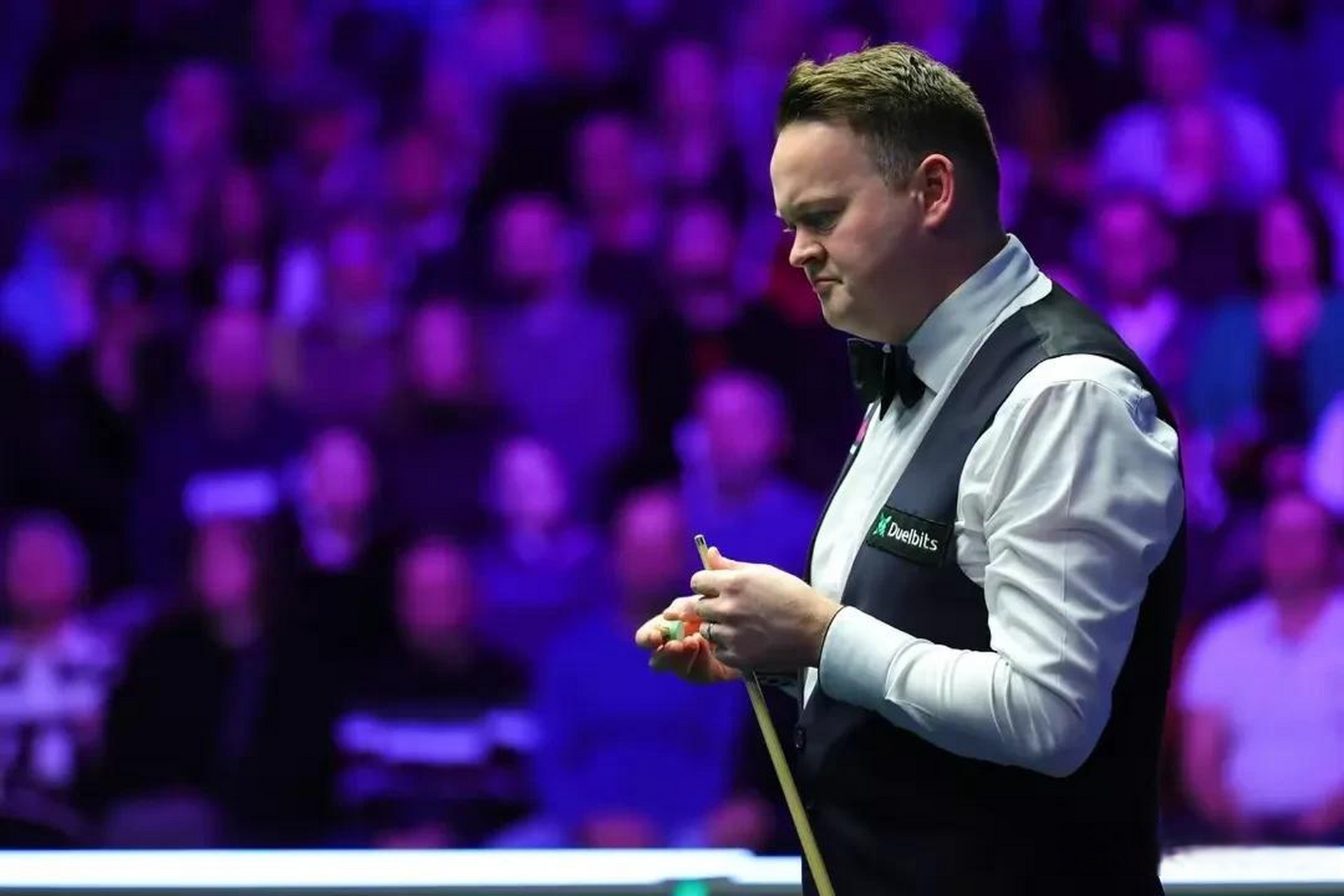 接且明显的 接且明显的