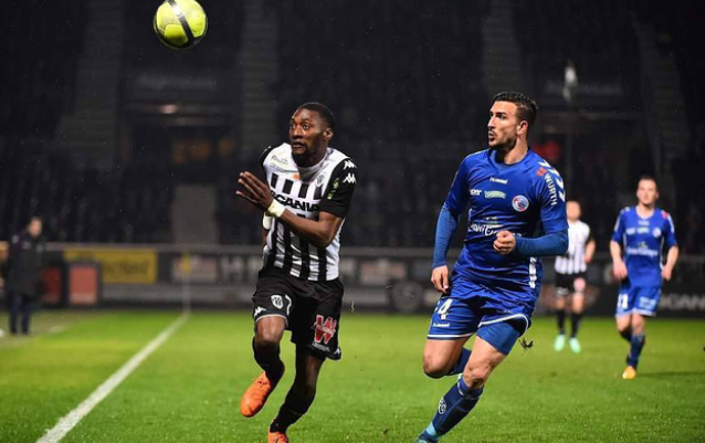 在对手压迫 在对手压迫